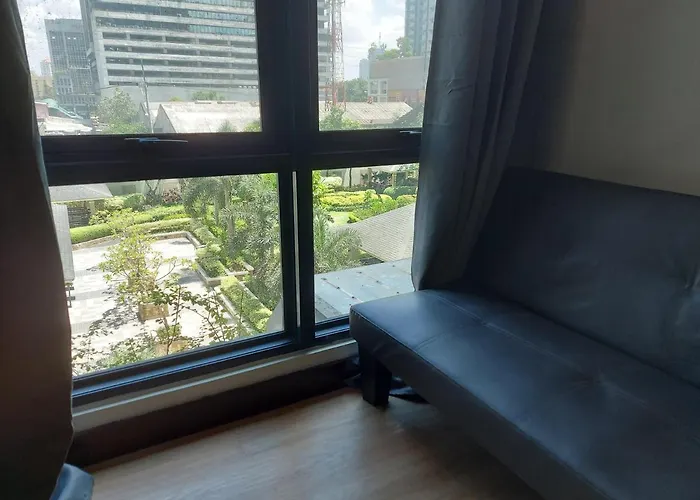 Flair Towers Staycation Apartment Manila