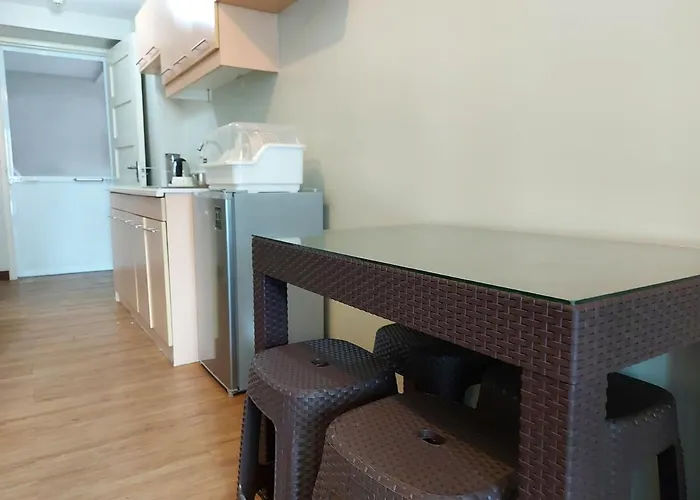 Flair Towers Staycation Apartment